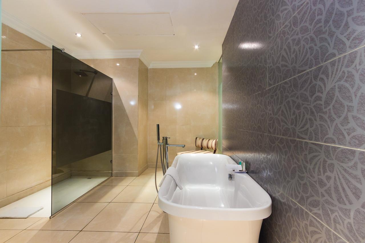 L'Eola Suites Abuja Bagian luar foto